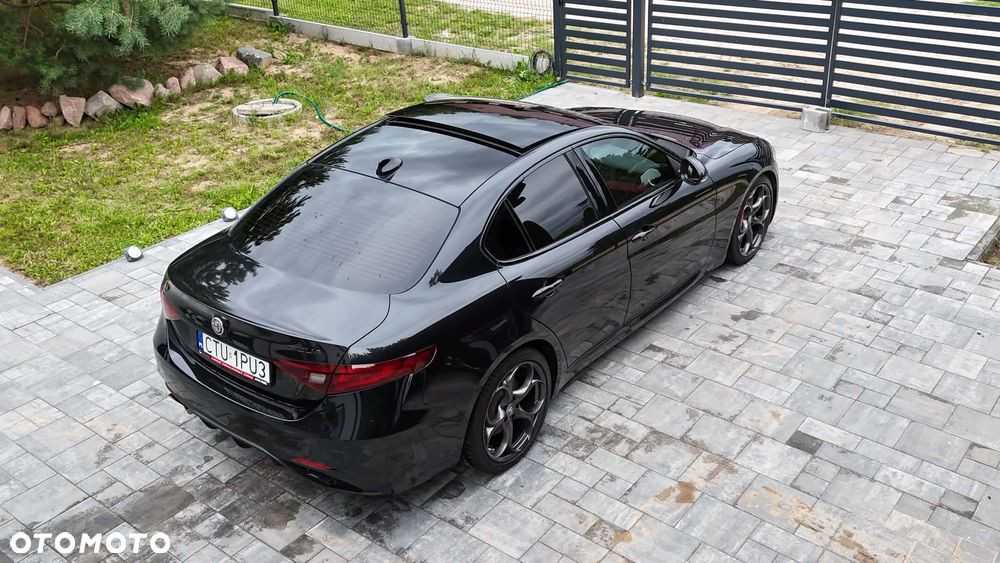 Alfa Romeo Giulia 2.0 Turbo 16V AT8 Veloce Ti - 5