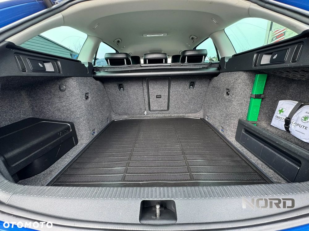 Skoda Octavia 2.0 TDI 4x4 DSG Scout - 15