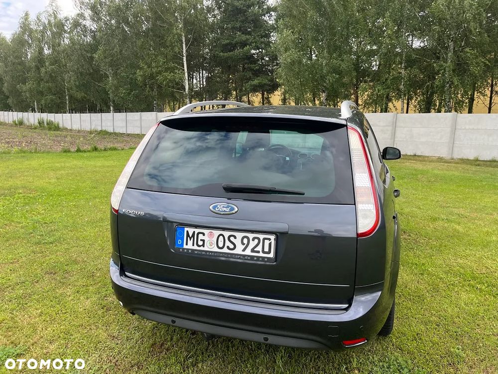 Ford Focus 1.8 Style+ - 12