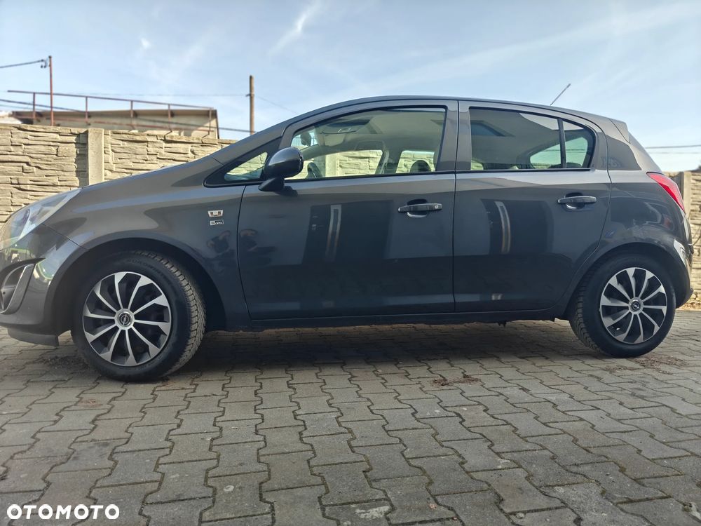 Opel Corsa 1.4 16V Innovation 110 Jahre - 5