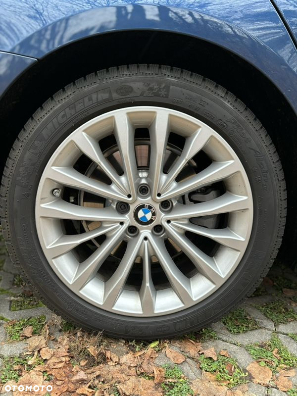 BMW Seria 5 520d Touring Luxury Line - 12