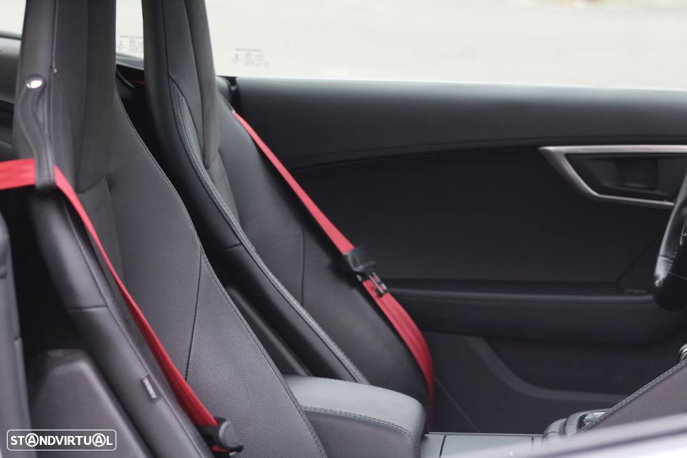 Jaguar F-Type 2.0 i4 R-Dynamic Black - 56