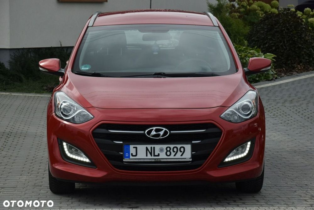 Hyundai i30 blue 1.4 Trend - 2