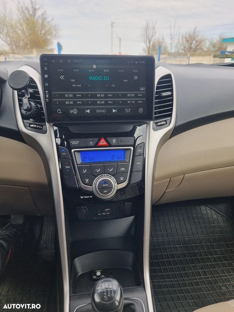 Hyundai i30 1.4 100CP 5DR M/T Comfort+ - 12