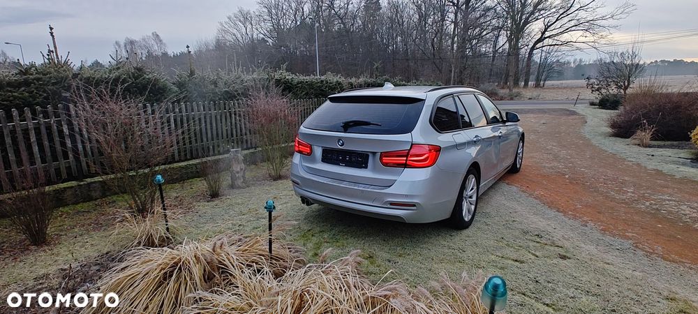 BMW Seria 3 320d - 5