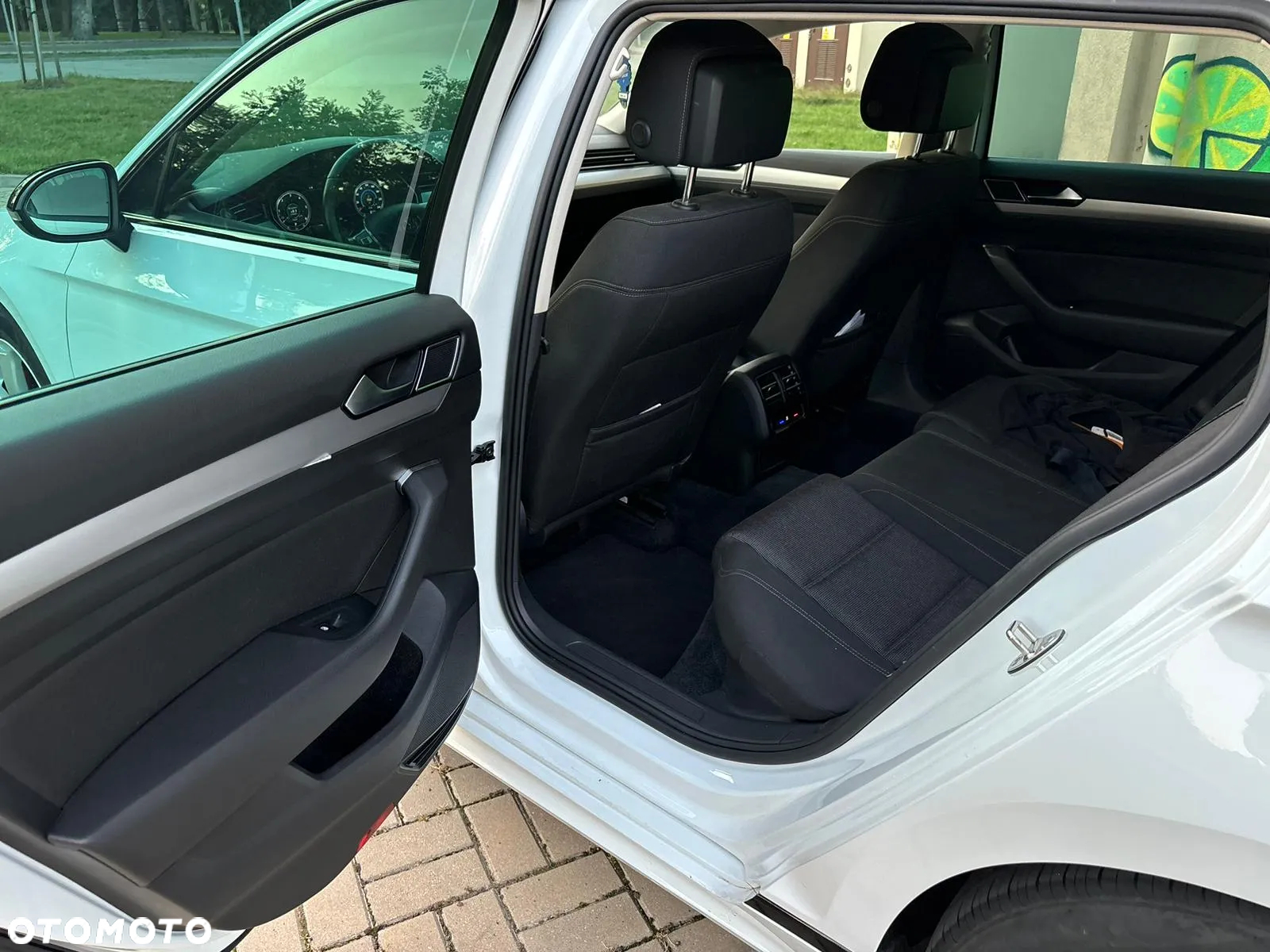Volkswagen Passat 2.0 TDI Bi-Turbo BMT 4Mot Highline DSG - 11