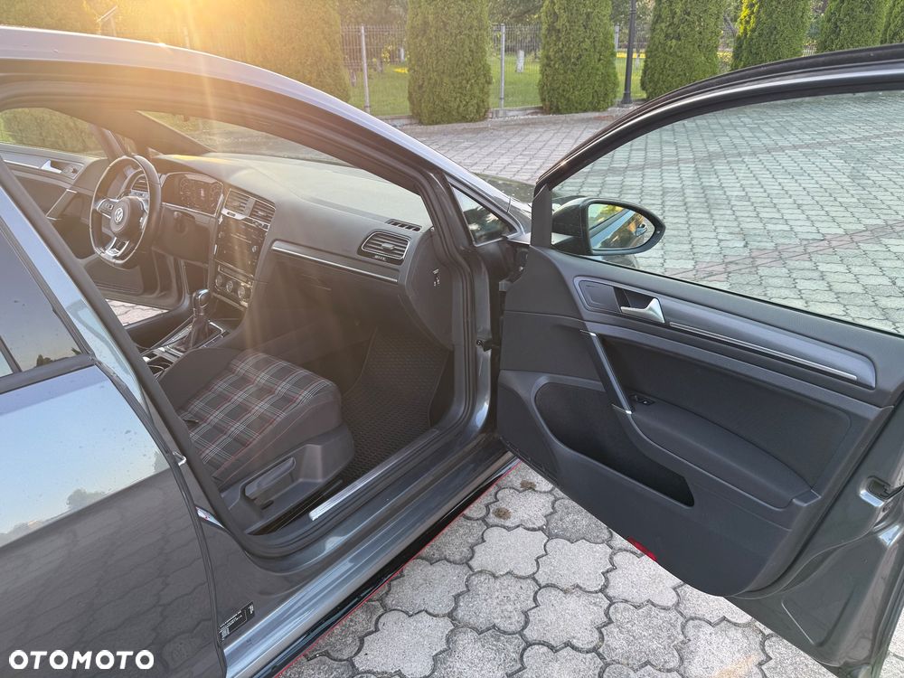 Volkswagen Golf 2.0 TSI BMT GTI Performance DSG - 17