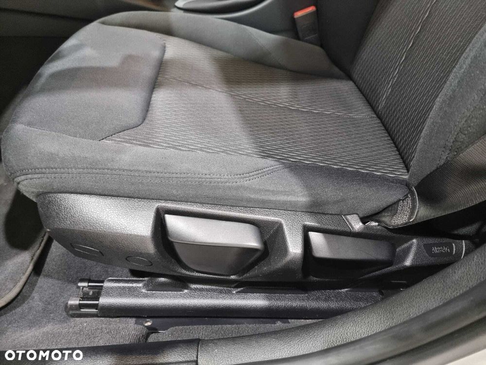 BMW Seria 3 - 22