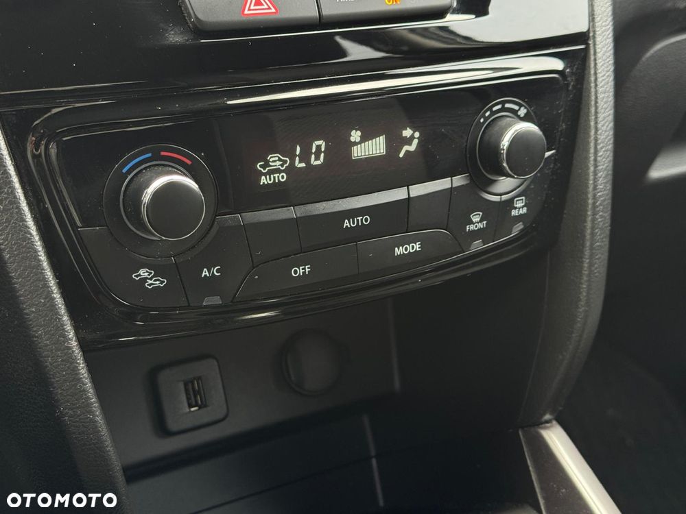 Suzuki Vitara 1.4 Boosterjet Premium 2WD - 12