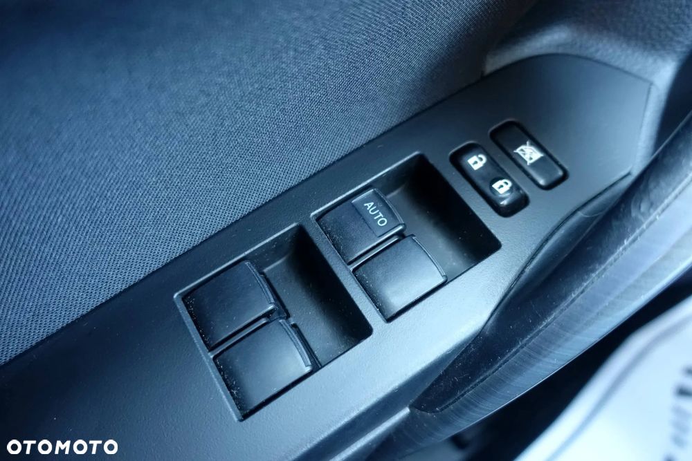 Toyota Auris 1.4 D-4D - 31