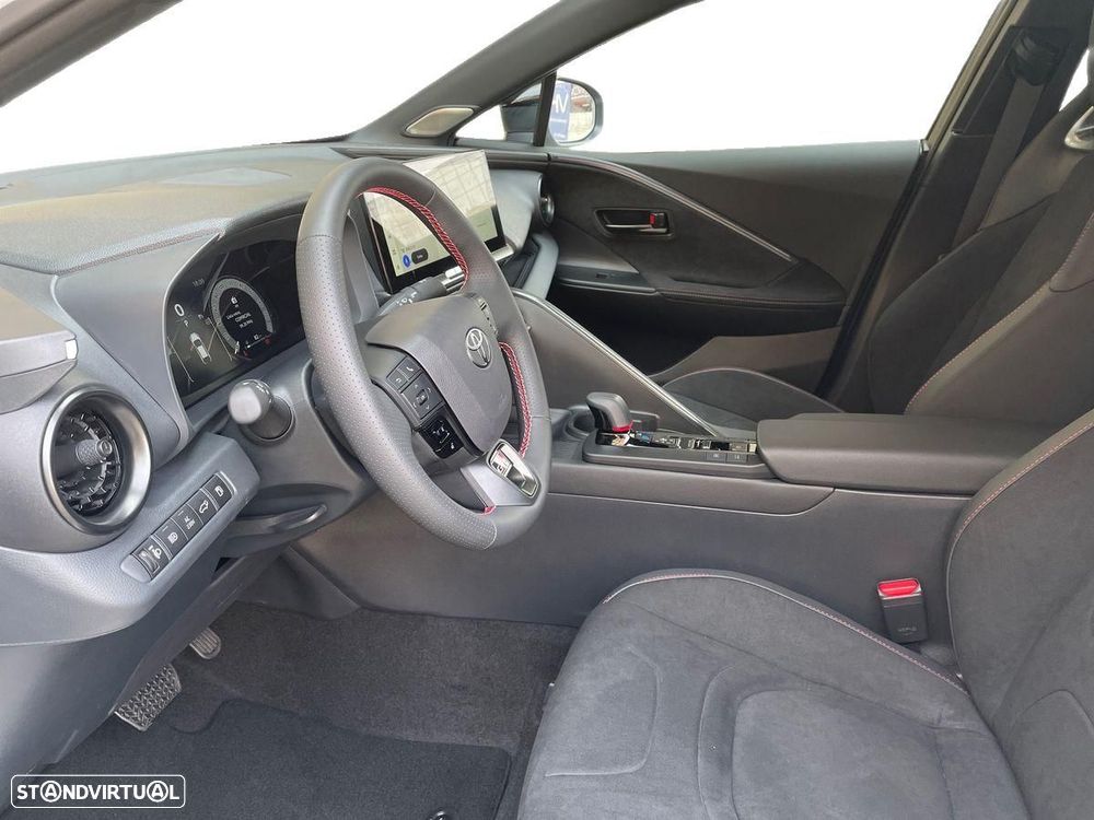 Toyota C-HR - 12
