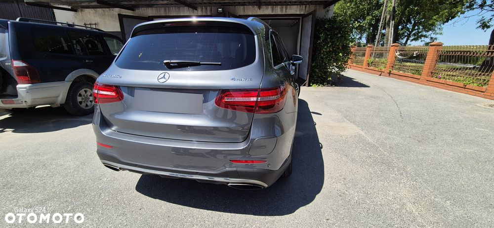 Mercedes-Benz GLC 350 e 4Matic 7G-TRONIC AMG Line - 8