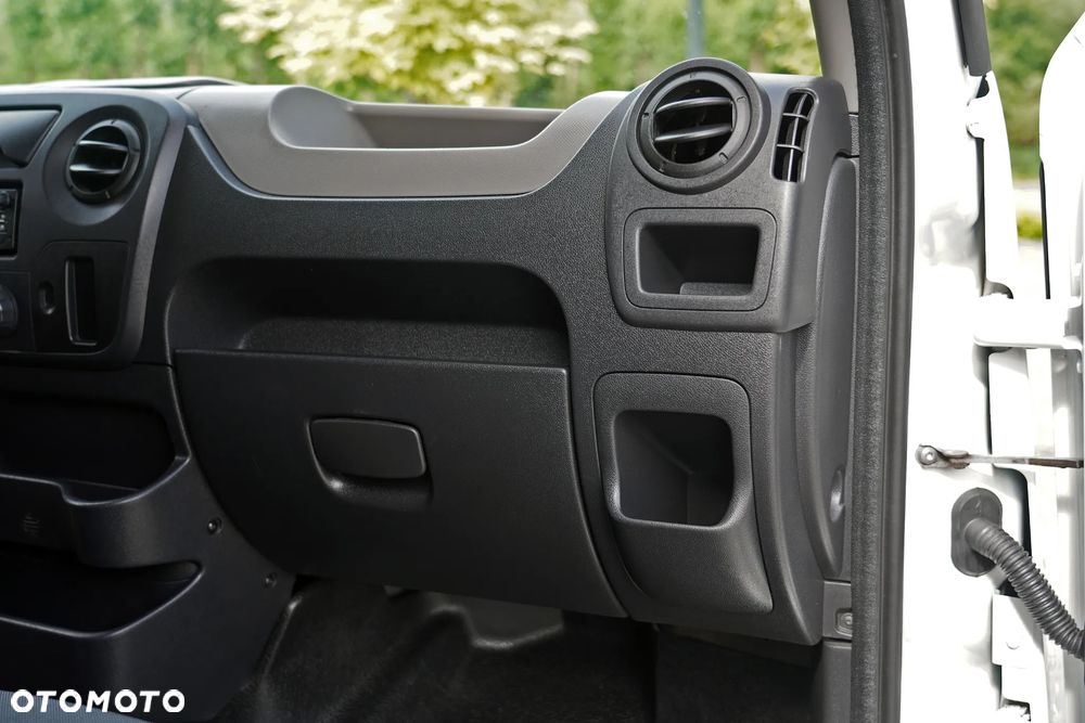 Renault Master - 24