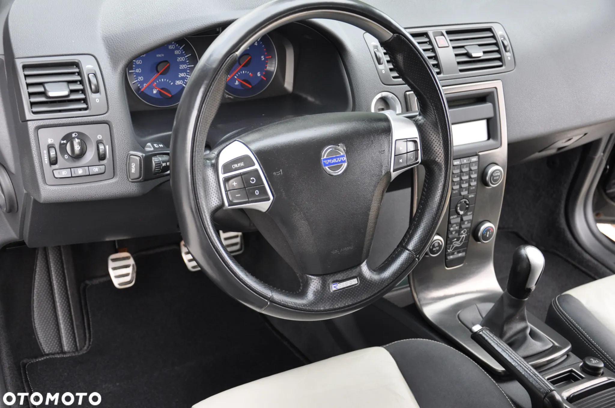 Volvo V50 2.0D R-Design Momentum - 25