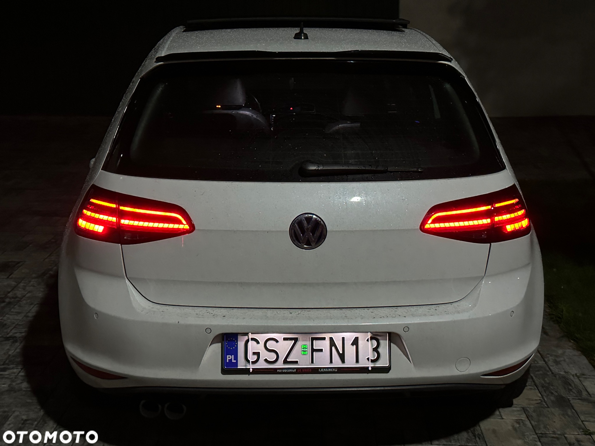 Volkswagen Golf - 23
