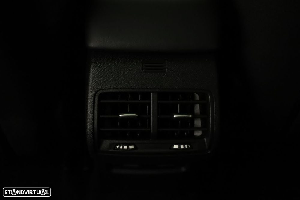 Citroën C4 1.2 PureTech Shine EAT8 - 22