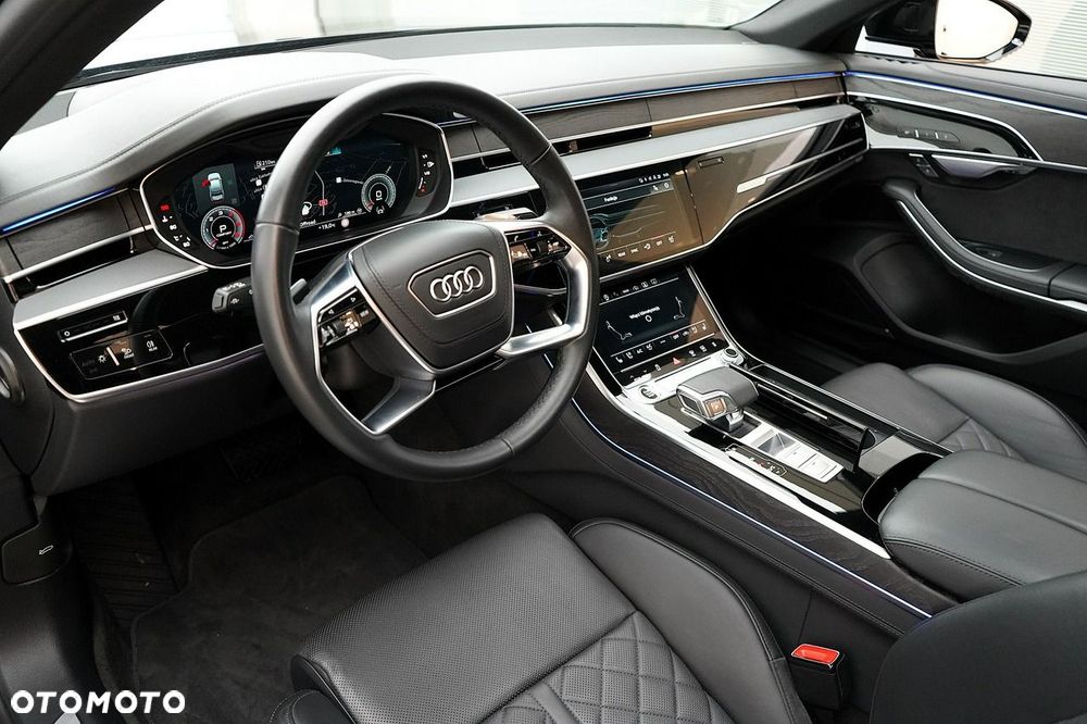 Audi A8 - 14