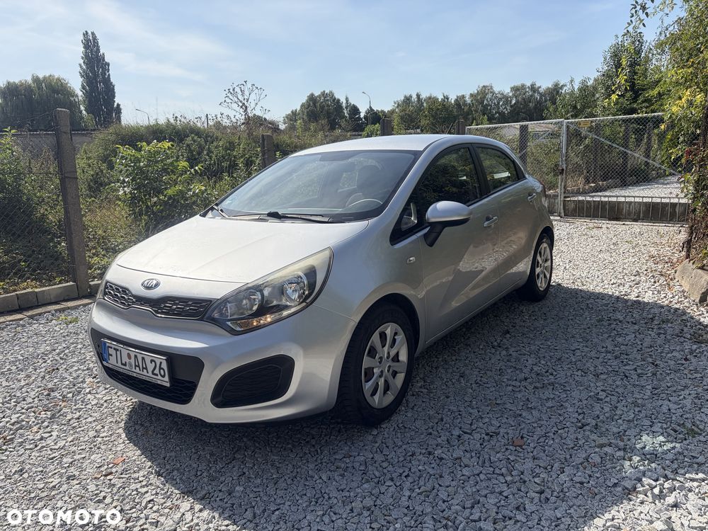 Kia Rio - 1