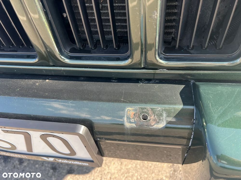 Jeep Cherokee - 10