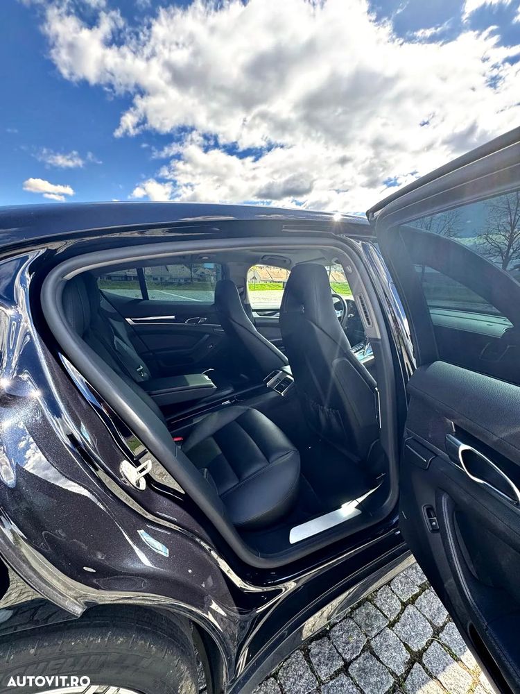 Porsche Panamera Edition - 13