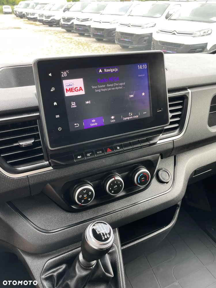 Renault Trafic - 8