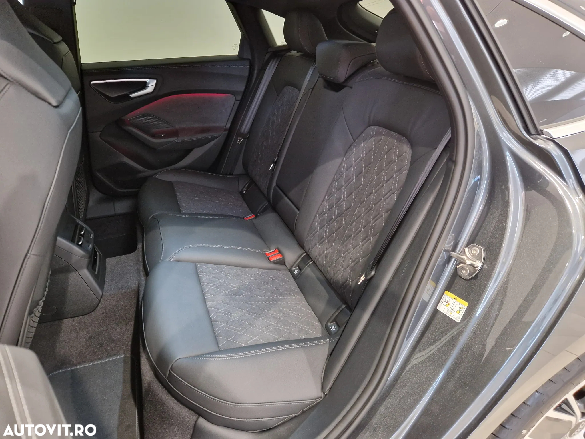 Audi A5 40 TDI quattro S tronic MHEV - 14