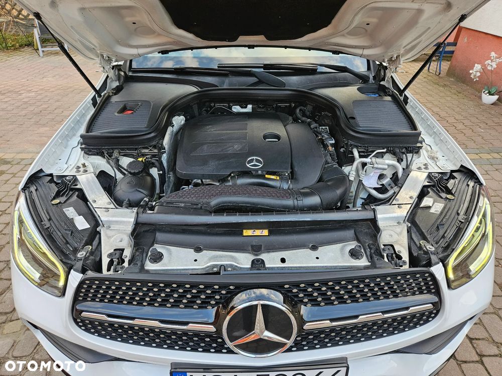 Mercedes-Benz GLC - 24