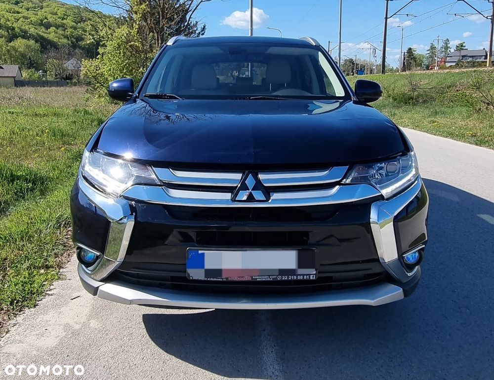 Mitsubishi Outlander 2.0 Intense + Navi 4WD CVT - 3
