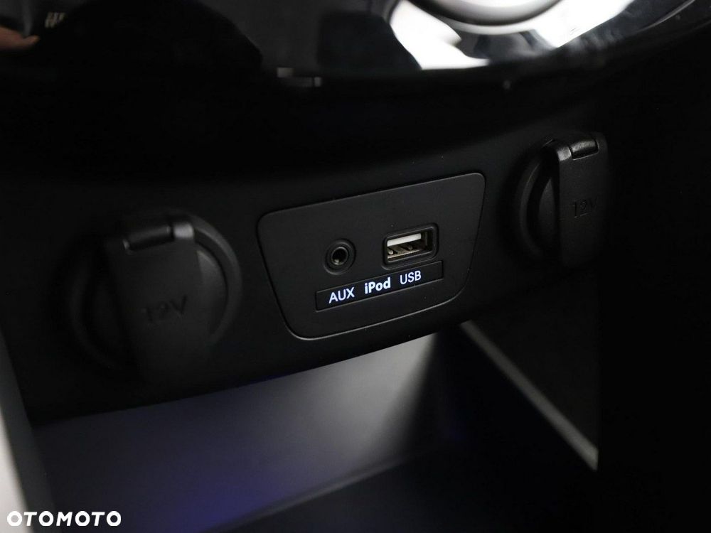 Hyundai i30 blue 1.6 CRDi Trend - 28