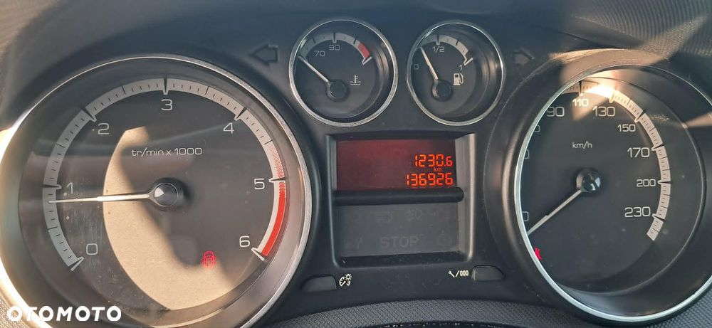 Peugeot 308 - 13