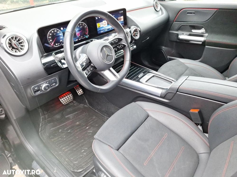 Mercedes-Benz GLA - 10