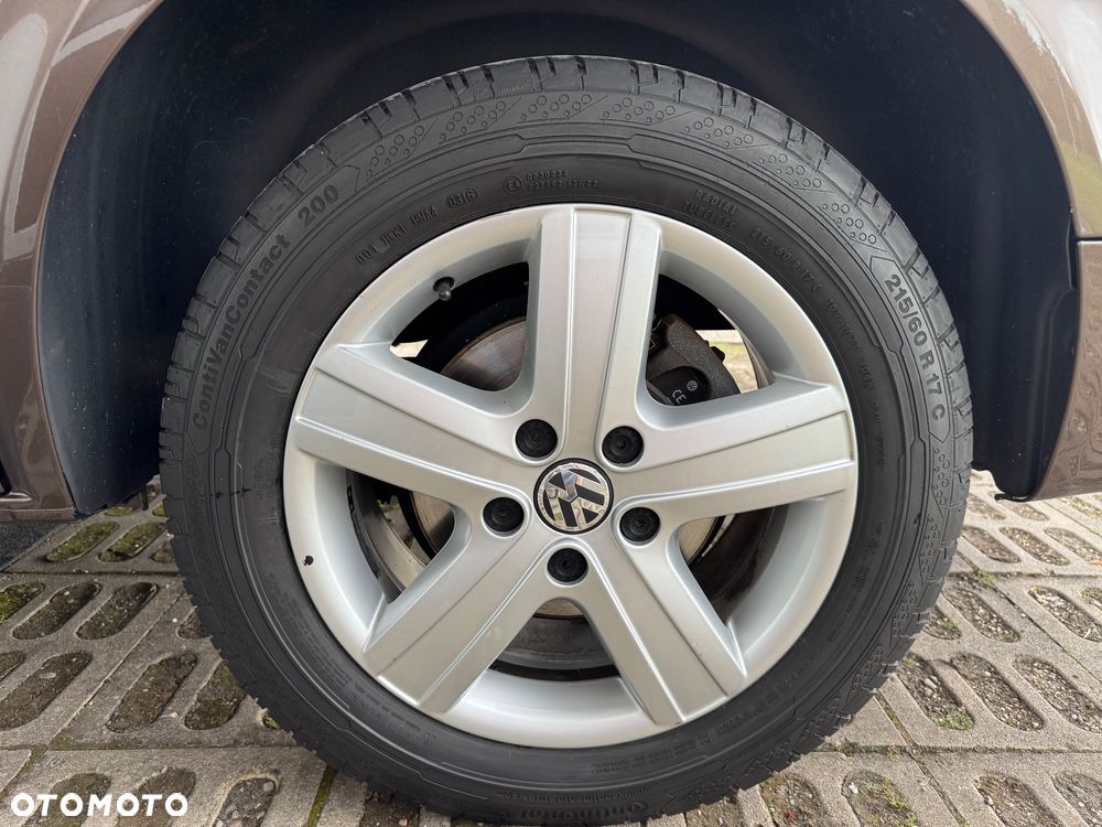 Volkswagen Multivan - 34