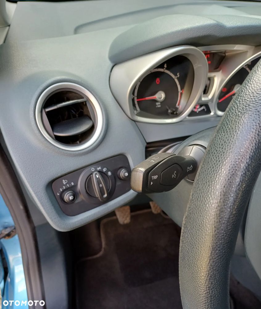 Ford Fiesta 1.4 Titanium - 17