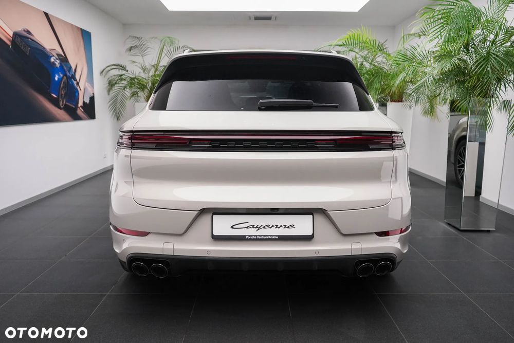 Porsche Cayenne Standard - 5