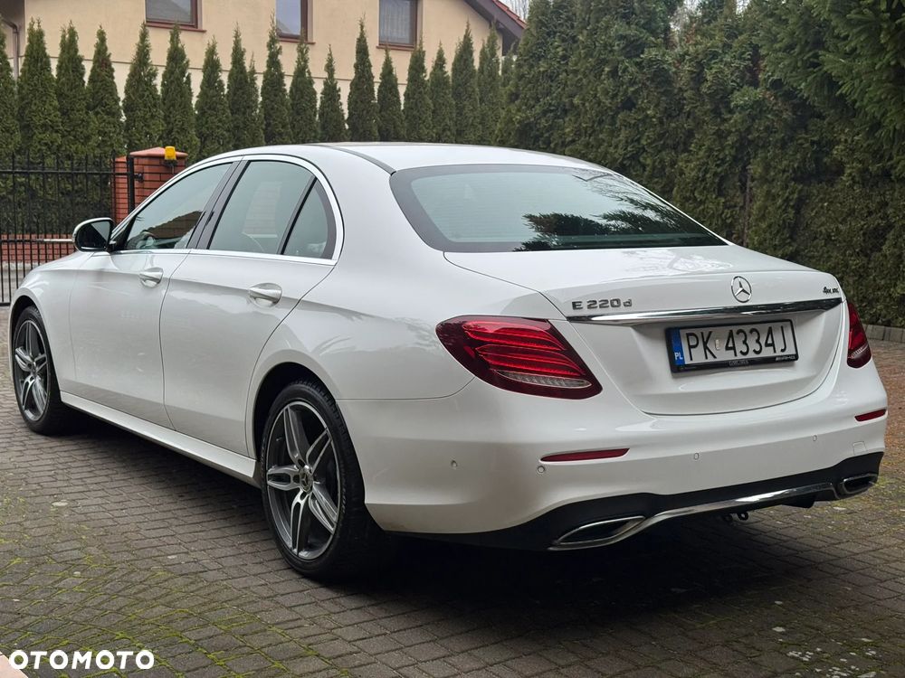 Mercedes-Benz Klasa E 220 d 4-Matic 9G-TRONIC - 6