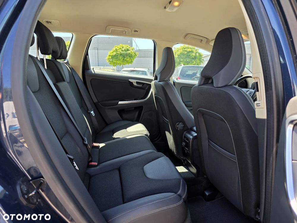Volvo XC 60 T5 Powershift Momentum - 7