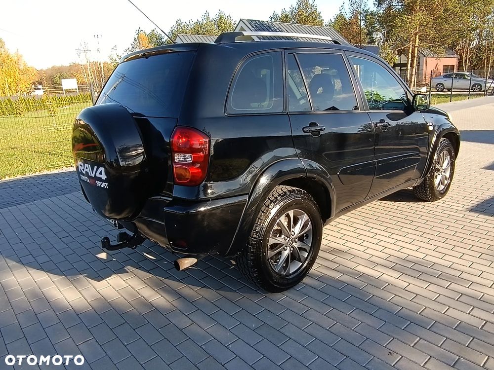 Toyota RAV4 2.0 D-4D 4x4 - 4