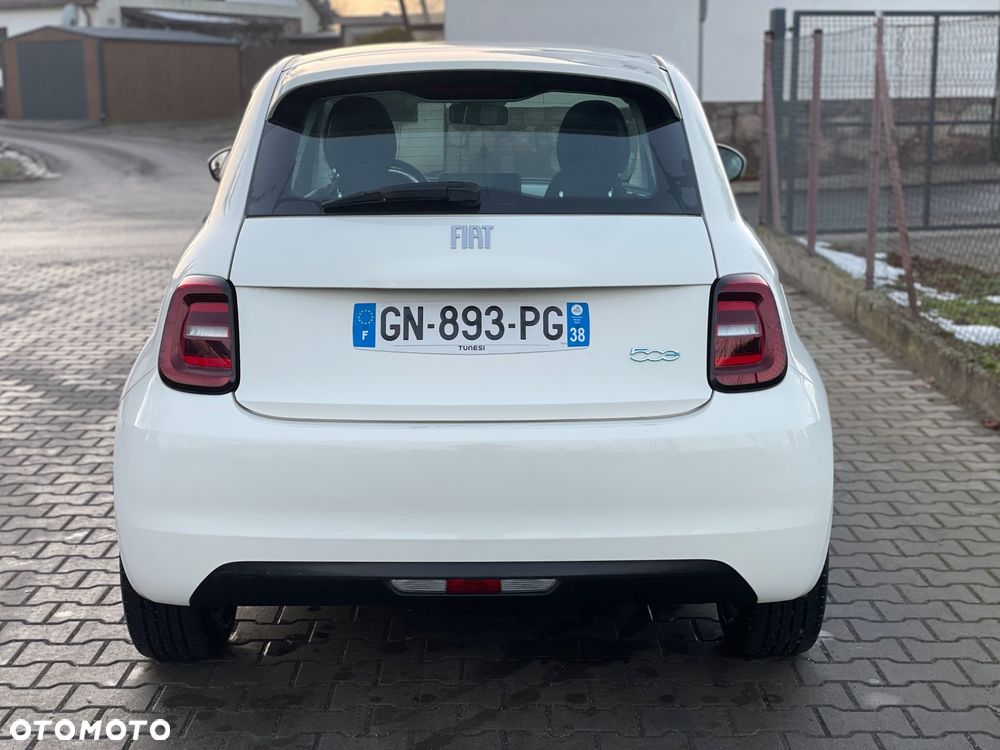 Fiat 500e 42kWh ICON - 11