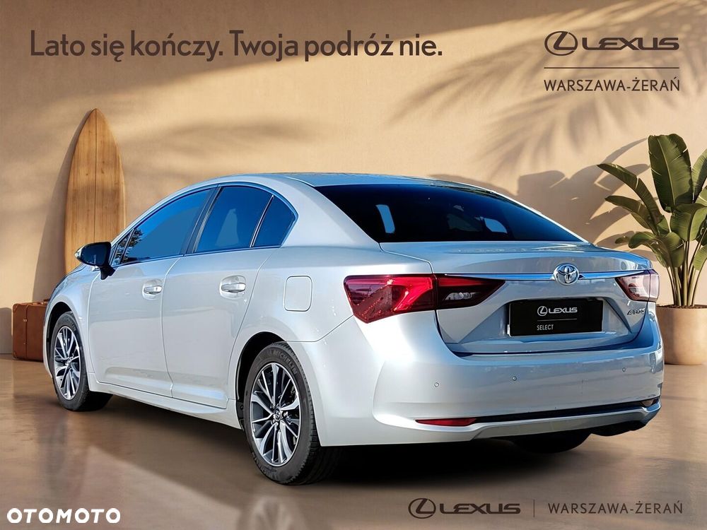 Toyota Avensis 2017 photo 4