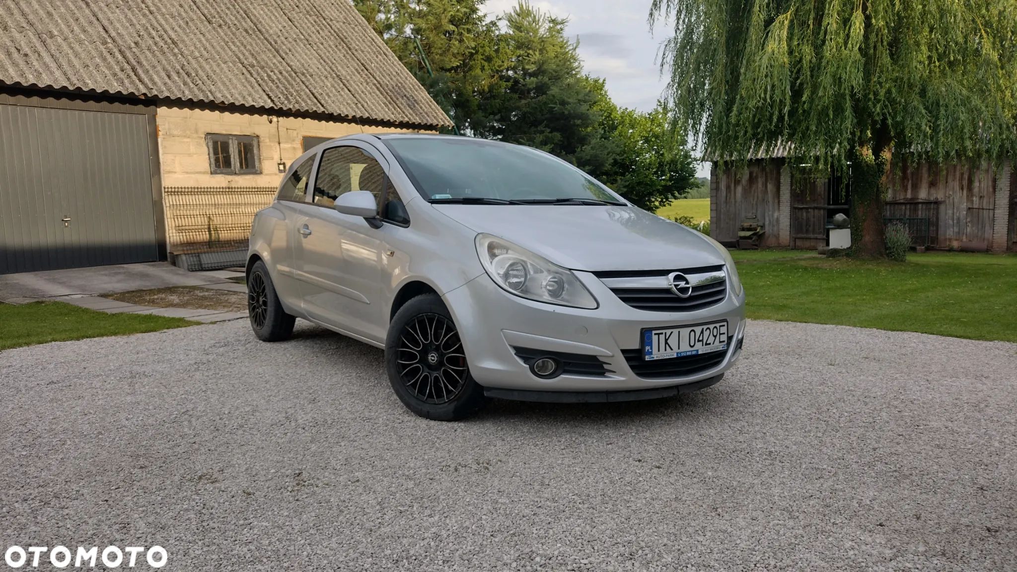 Opel Corsa - 1