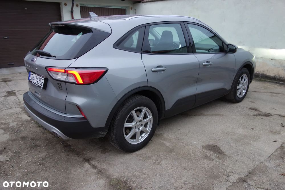 Ford Kuga - 8