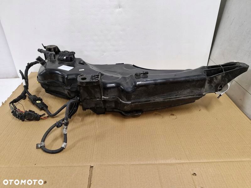vw golf 7 vii a3 8v 1.6 tdi zbiornik adblue pompa 5q0131877r 5q0131969e - 2
