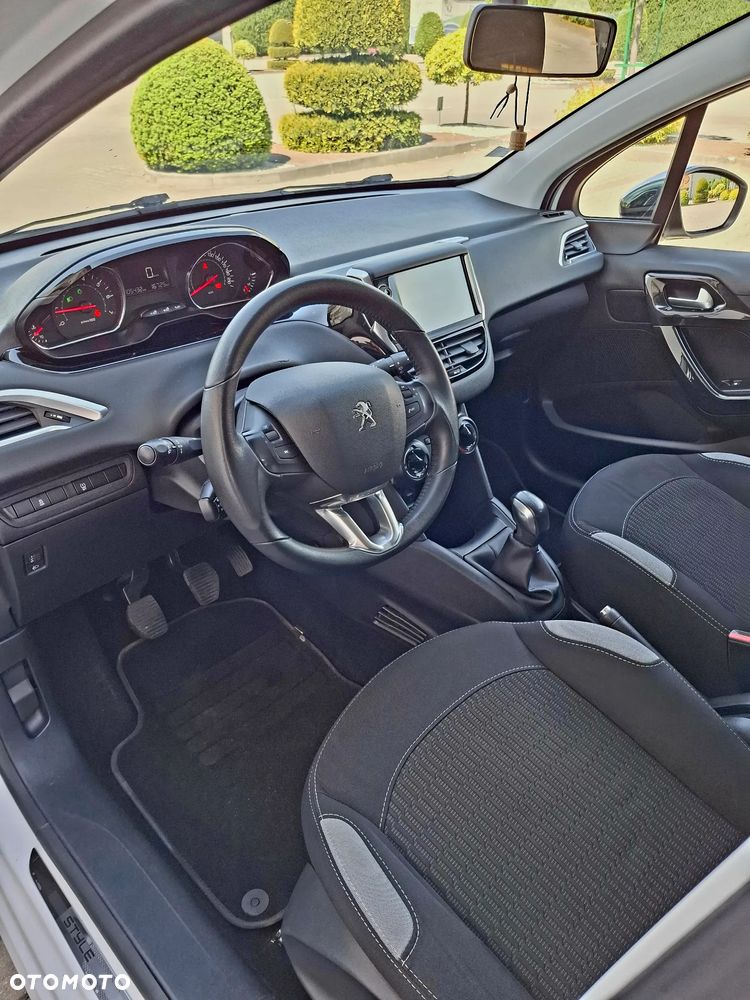Peugeot 208 82 VTI Style - 15