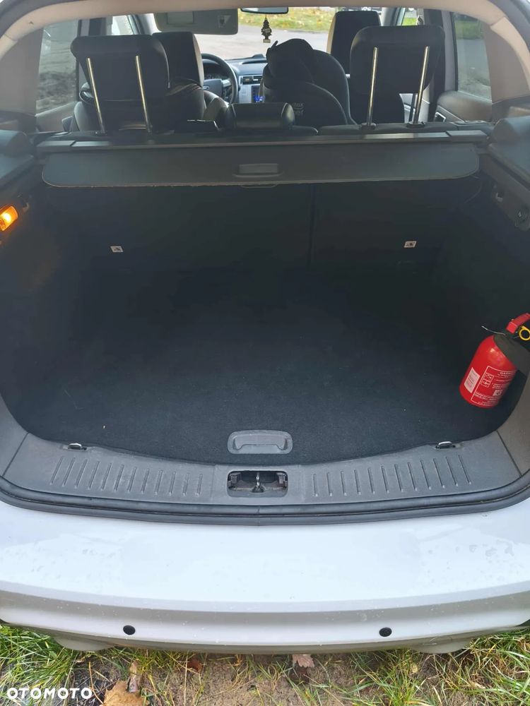 Ford Kuga 2.0 TDCi 4x4 Titanium - 10