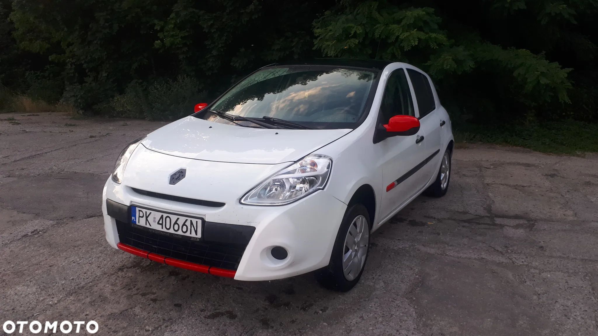 Renault Clio 1.2 All Inclusive - 1