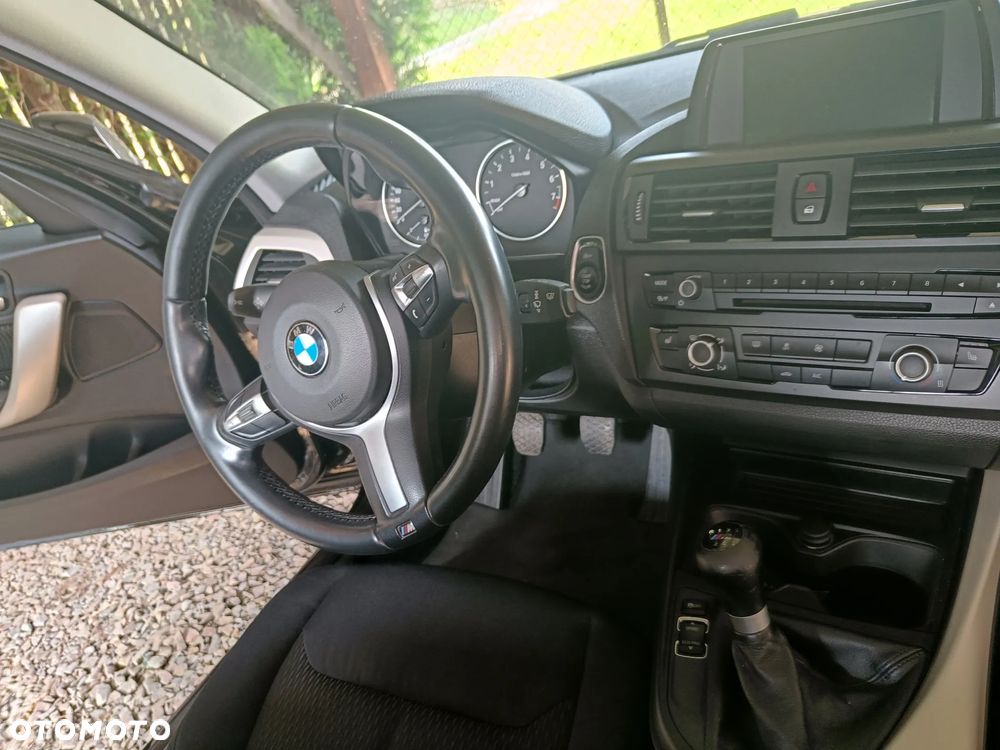 BMW Seria 1 116i - 6