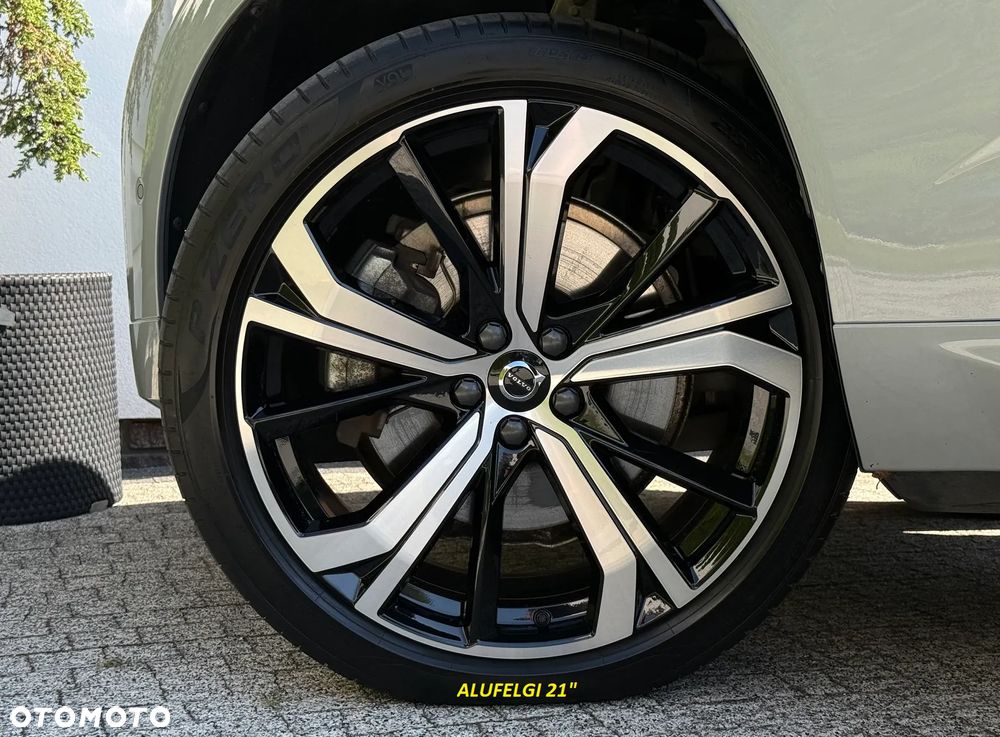 Volvo XC 60 B4 D AWD Plus Dark - 29