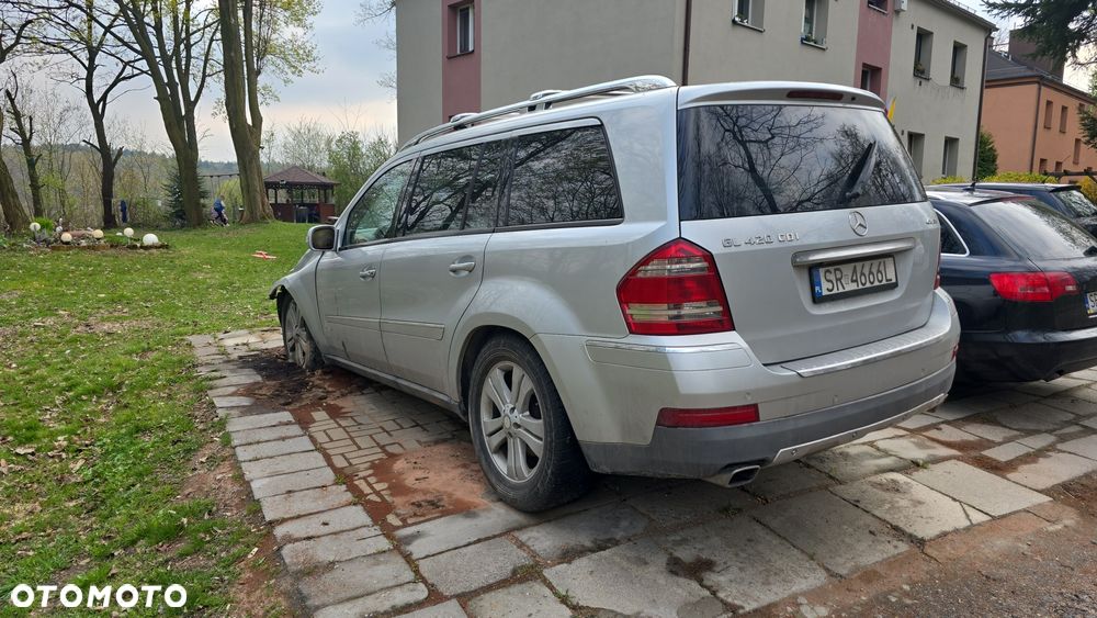 Mercedes-Benz GL - 4