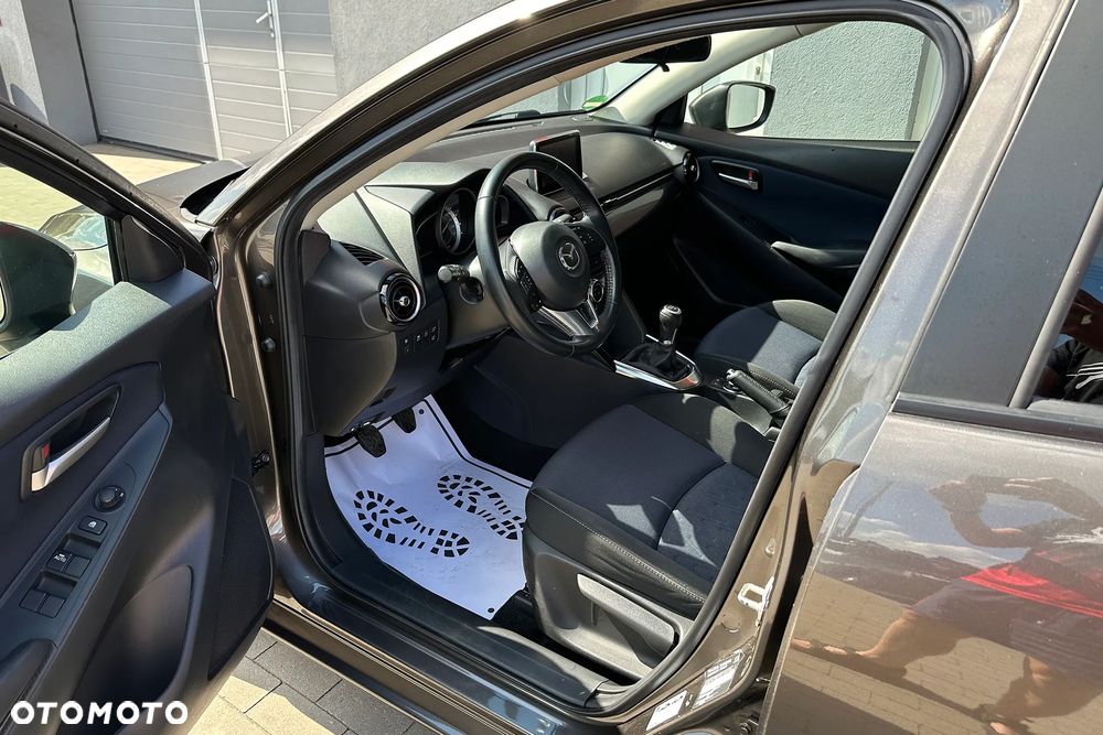 Mazda 2 - 21