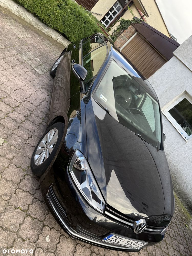 Volkswagen Golf - 6